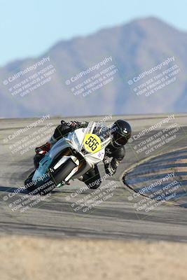 media/Dec-06-2025-CVMA (Sat) [[4a896cc04c]]/Race 9-500-400-350 Supersport/